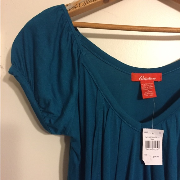 Women’s Rainbow top - Picture 3 of 6